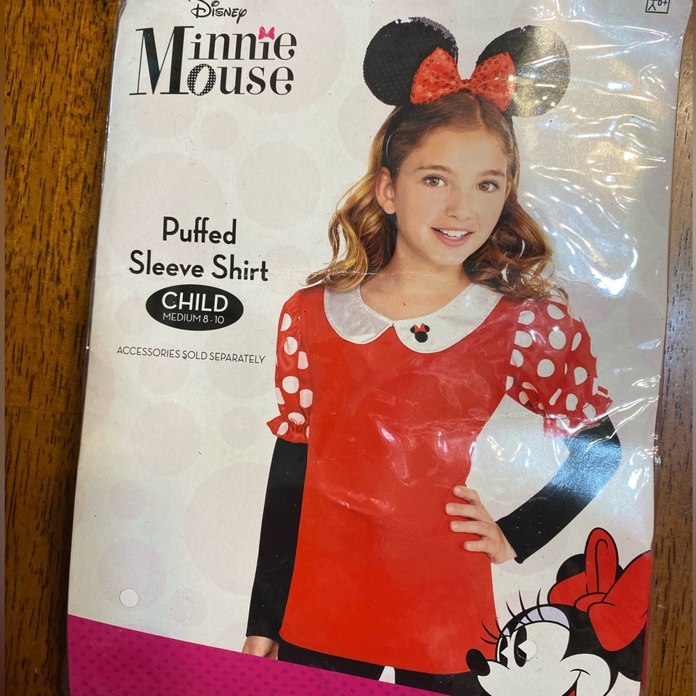 Disney’s Minnie Mouse girls shirt. Size Medium 8/10, new in package